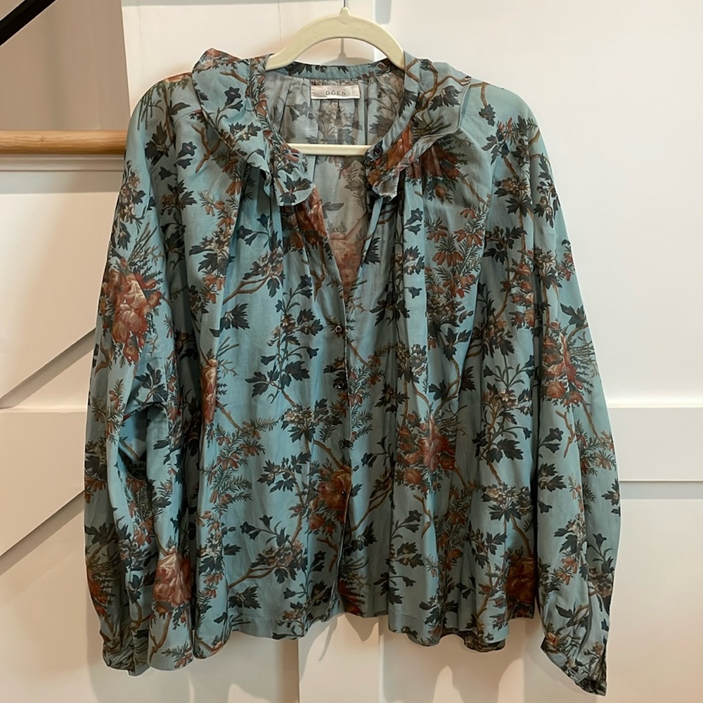 Doen Floral Ruffled Collar Blouse in Sage Blue and Rust